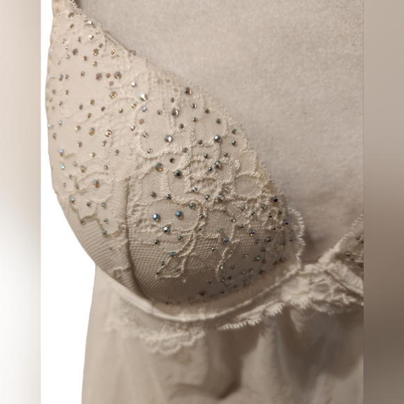 Le Senza White Babydoll Lingerie with Rhinestones on Bra - Picture 2 of 7